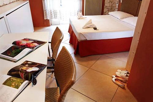 Albergo Garni Orchidea Riva del Garda Eksteriør bilde